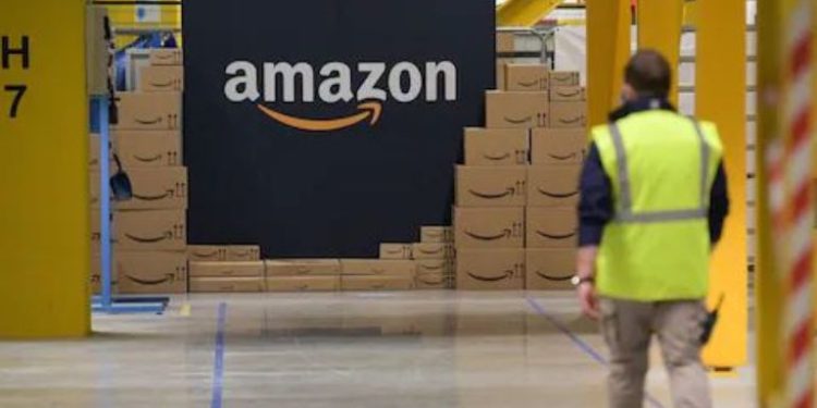 Служители в Amazon от цяла Европа планират мащабна стачка точно на Черния петък 1 Служители в Amazon от цяла Европа планират мащабна стачка точно на Черния петък